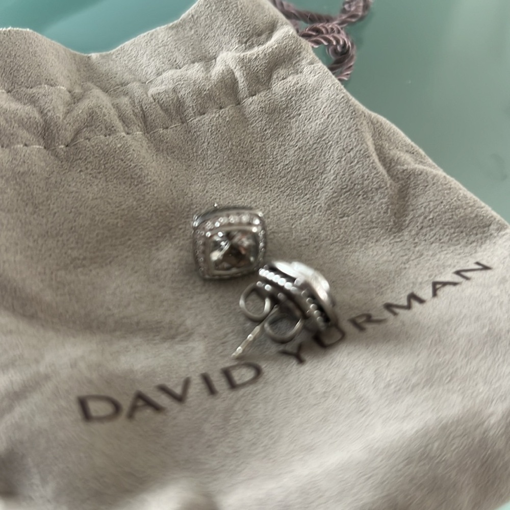 David Yurman Albion 7 mm Earrings - Picture 4 of 6